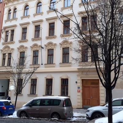 Pronájem kanceláře 320 m² Záhřebská, Praha - Vinohrady